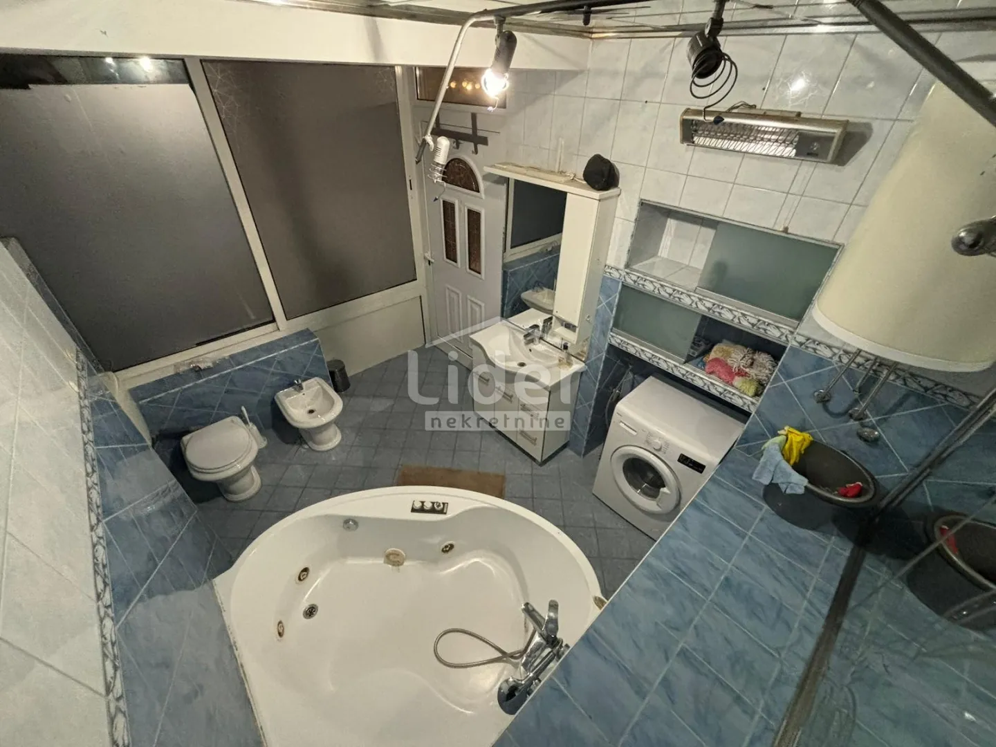 belveder-stan za radnike 250€/po radniku - slika 7