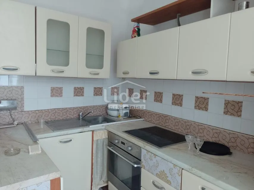 rijeka stan u blizini centra s pogledom na more - slika 2