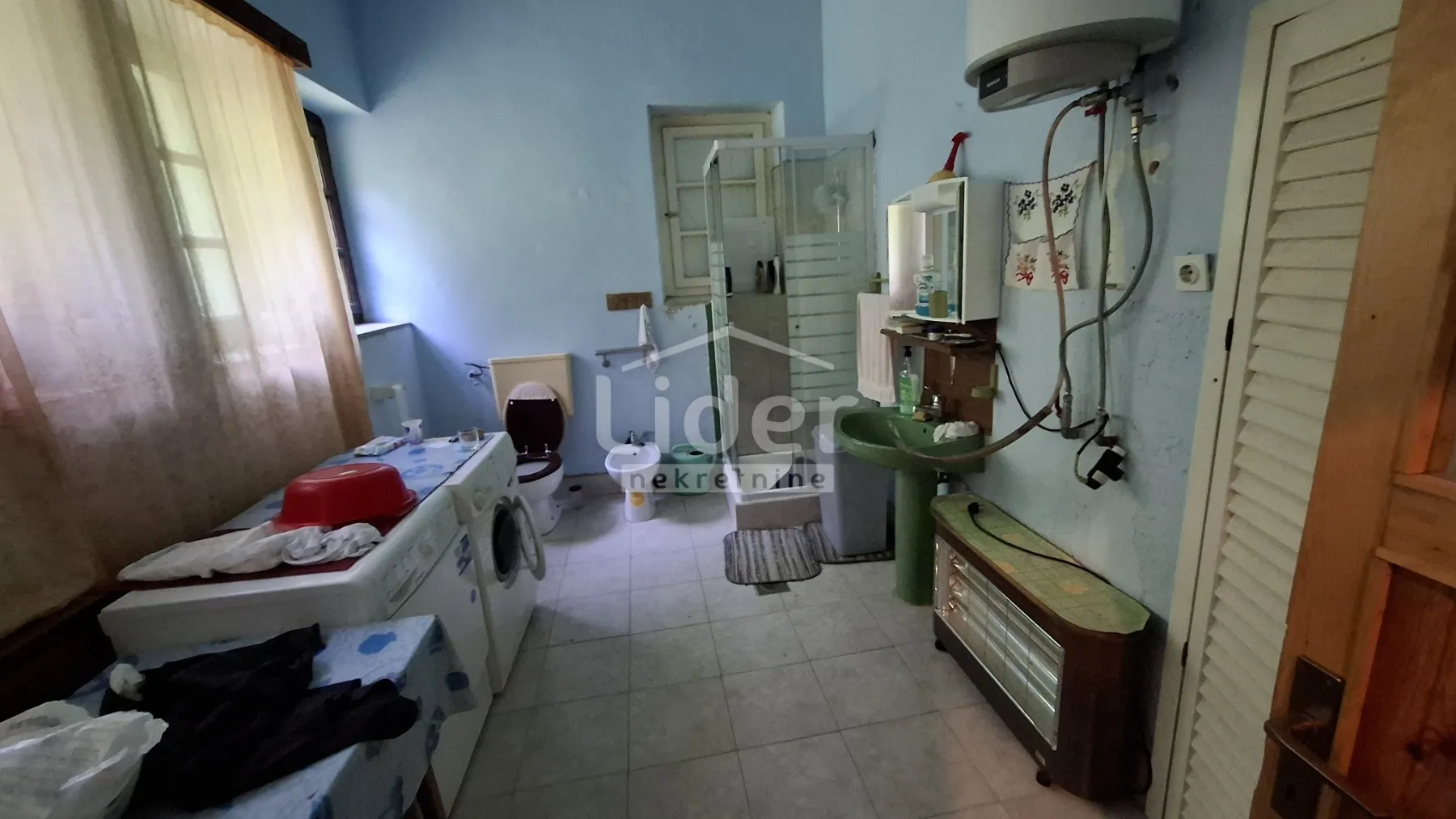 mrkopalj-kuća s velikom okućnicom 3000m2 - slika 12