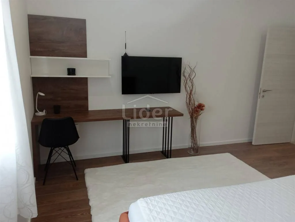centar, 3 stambene jedinice - slika 11