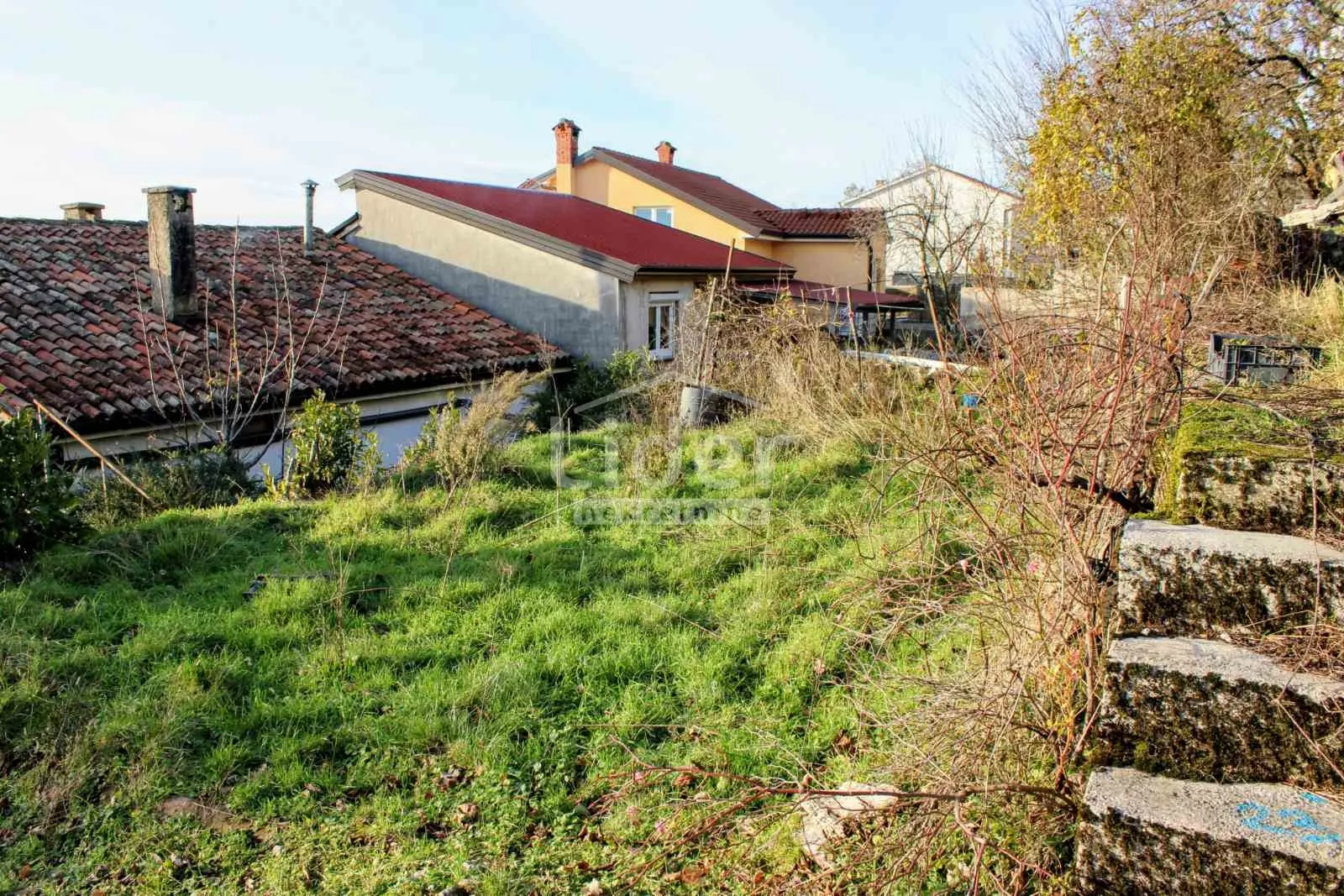 marčelji kuća s odličnim potencijalom i okućnicom - slika 16