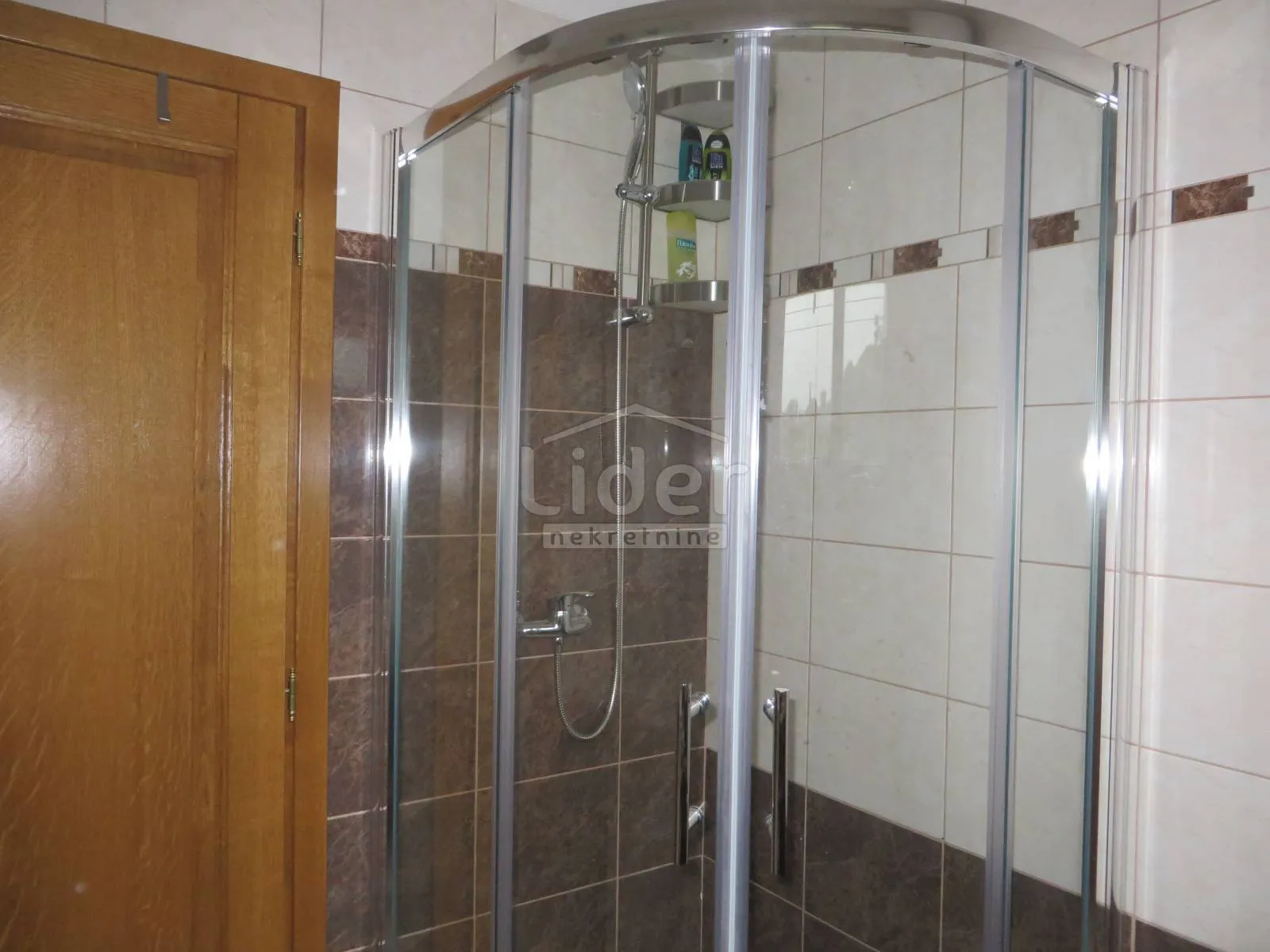 grobnik, čavle, 300 m2 + 1000 m2 okućnice - slika 15