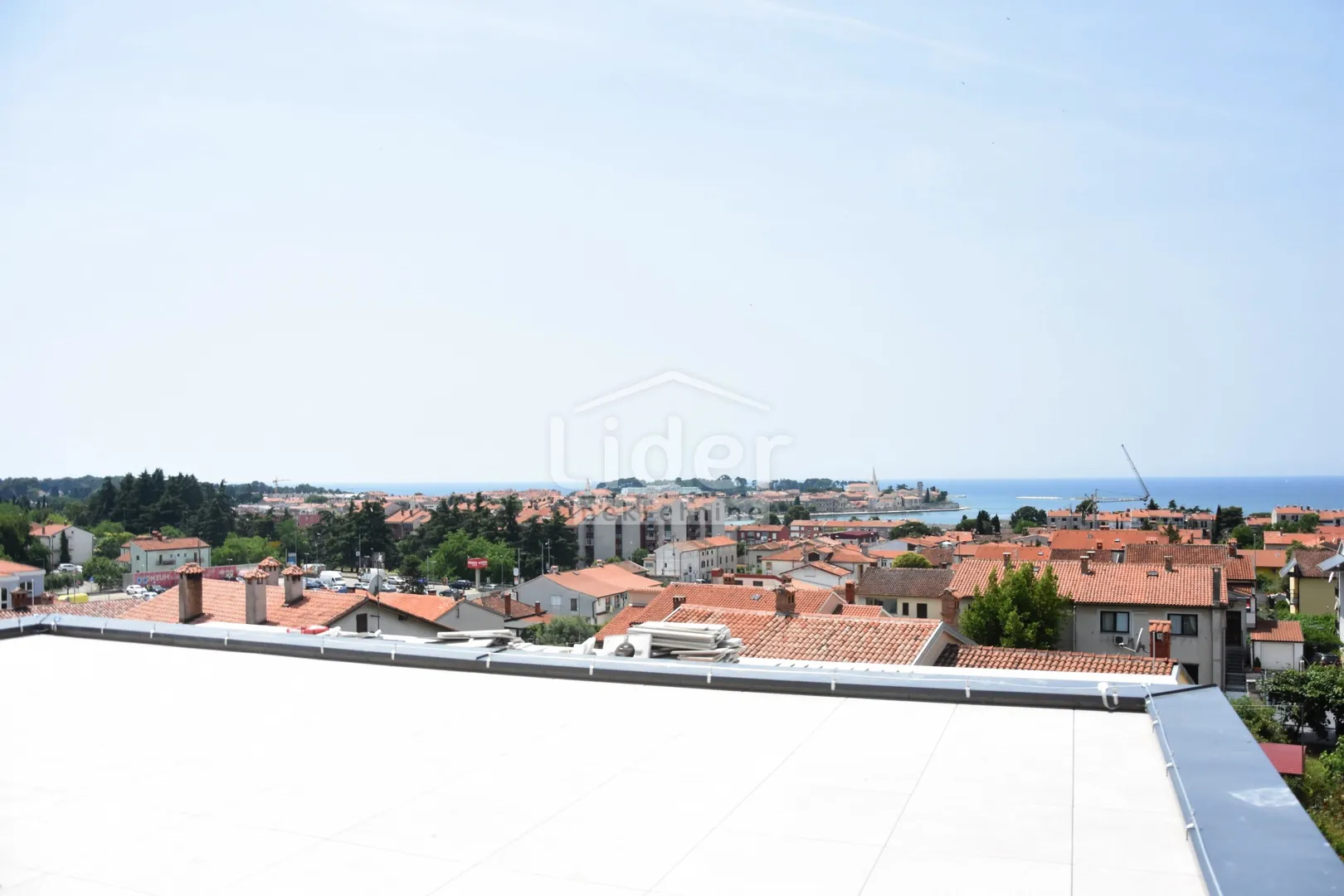 penthouse sa prekrasnim pogledom na top lokaciji! - slika 4