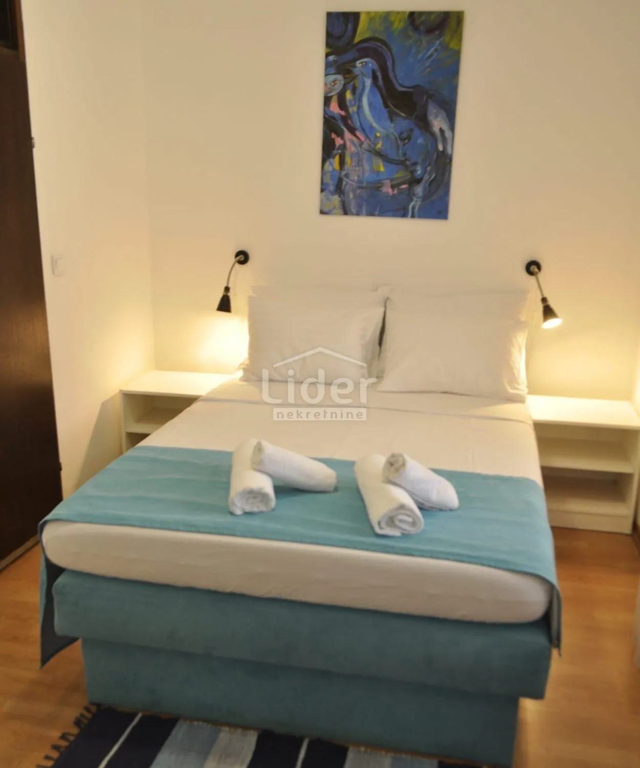 hotel sa restoranom i dva poslovna prostora u centru! - slika 7