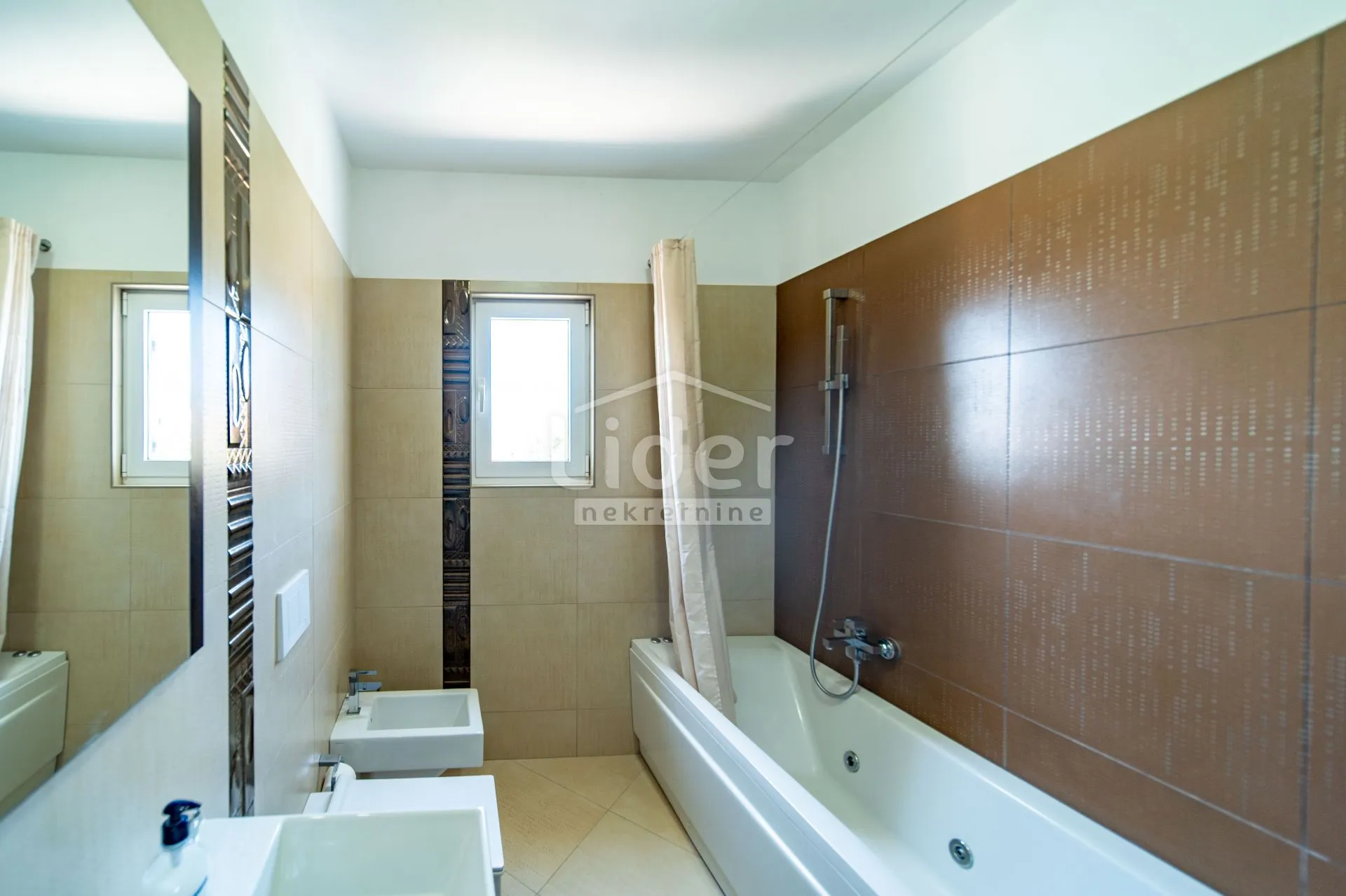 rab, barbat, apartman 150 m2 s prekrasnim pogledom - slika 50