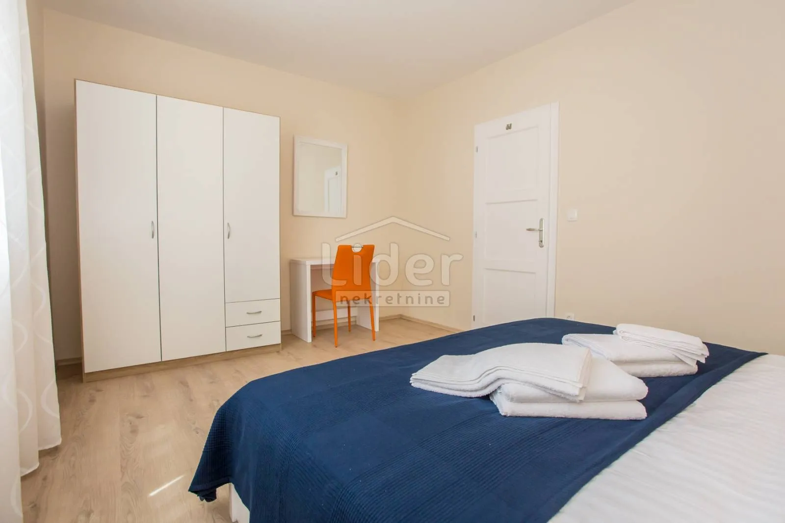 kuća sa bazenom u okolici poreča - slika 16