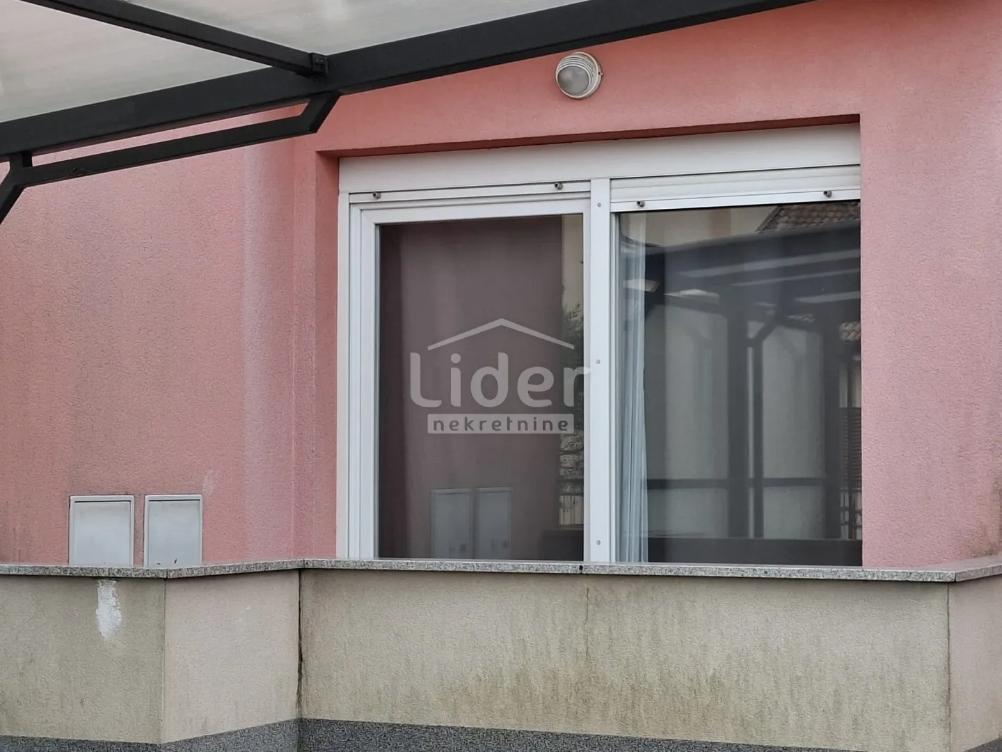 viškovo namješteni stan u prizemlju stambene zgrade - slika 15