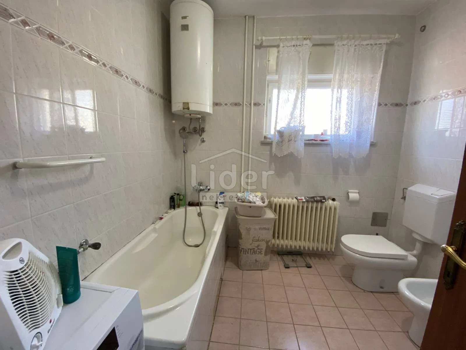 saršoni, poslovno-stambeni objekt sa 5.045m2 okućnice - slika 24