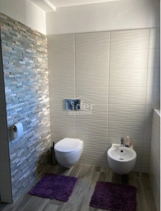 jadranovo prekrasan apartman, 1. red od mora - slika 11