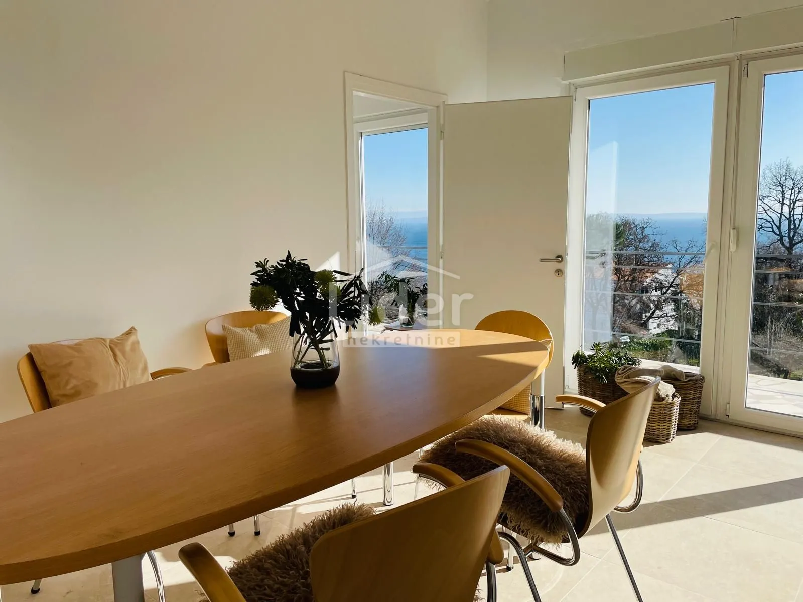volosko opatija matulji 100 m2 parking - slika 7