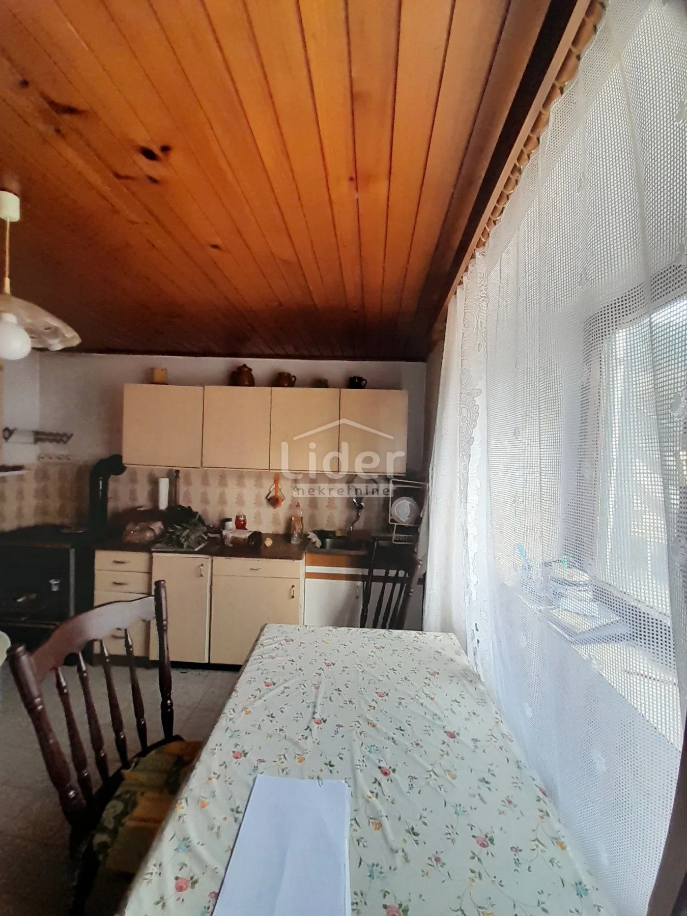 bribir - dvije kuće sa velikom okućnicom - slika 6