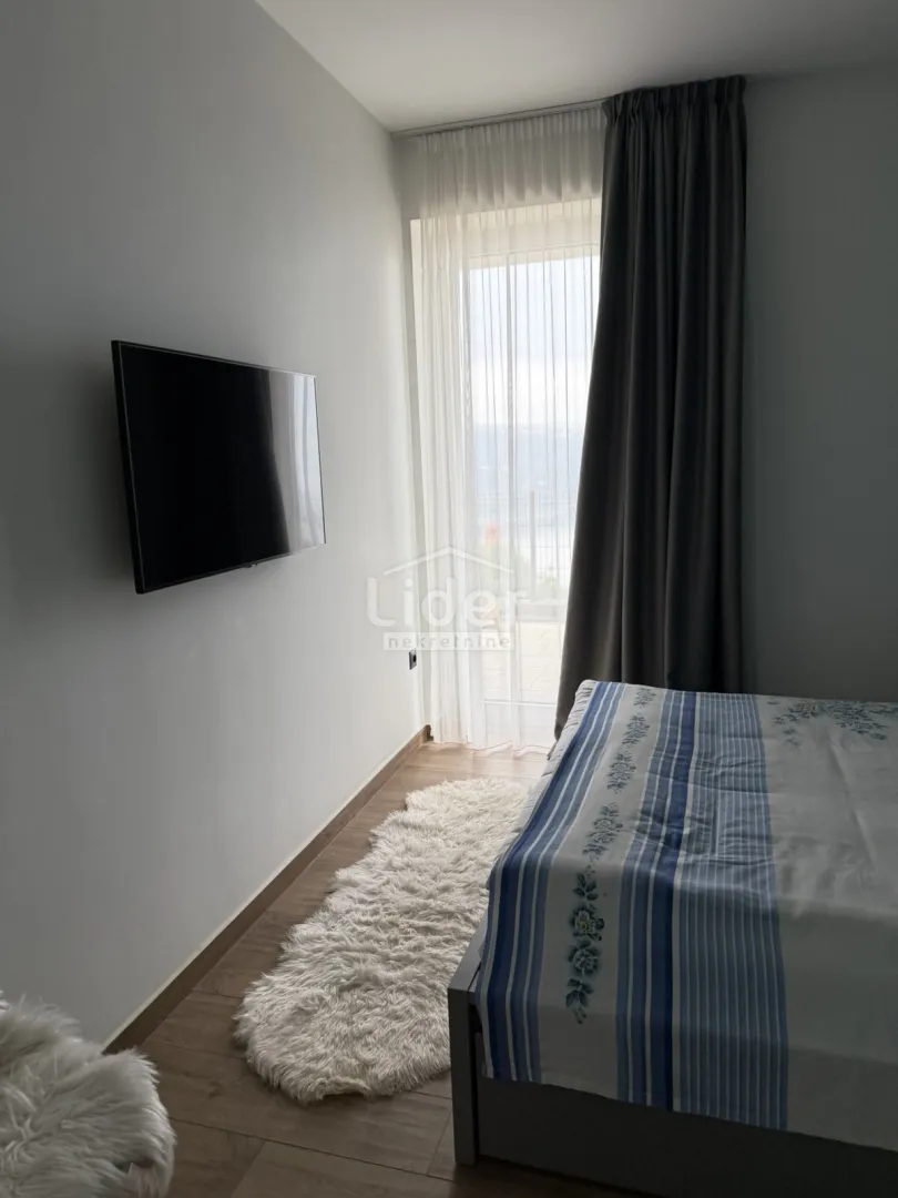 opatija stan 158m2 + 298m2 okućnice+ garaža - slika 11