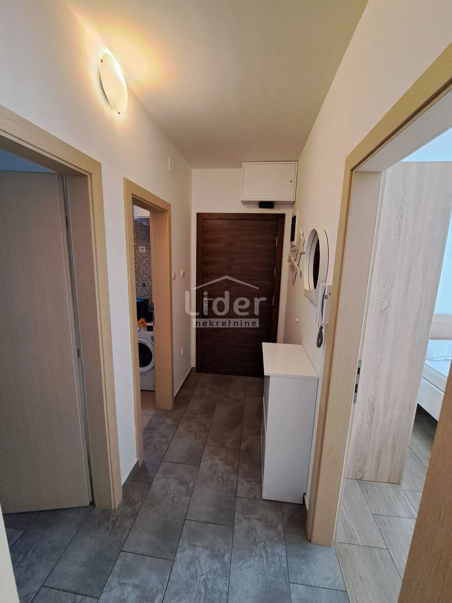 novalja stan 70m2, jacuzzi, blizina centra, škole i vrtića - slika 26