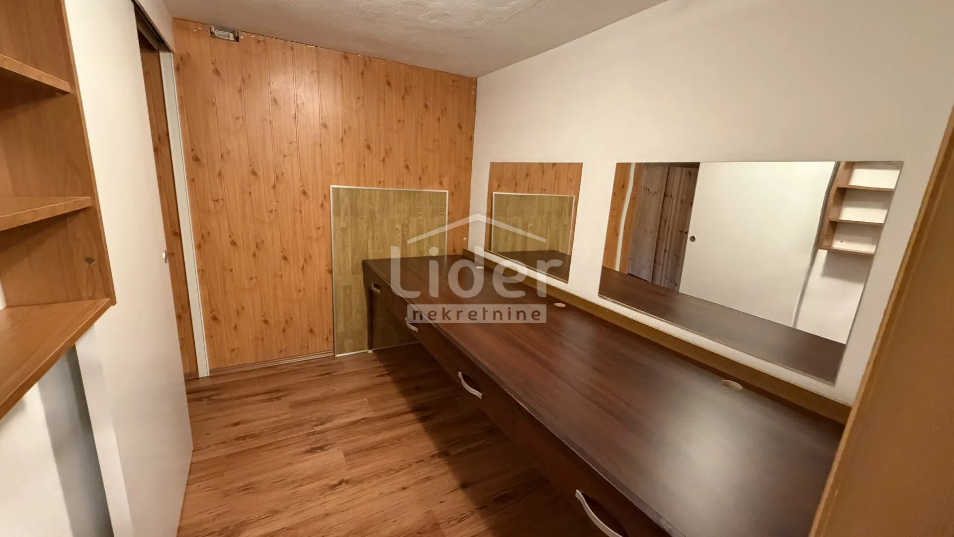 poslovni prostor 40m2 na mirnoj lokaciji iznajmljujemo - slika 7