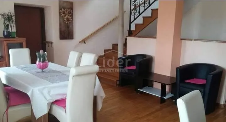 viškovo, kuća sa 3 stana i okućnicom - slika 4