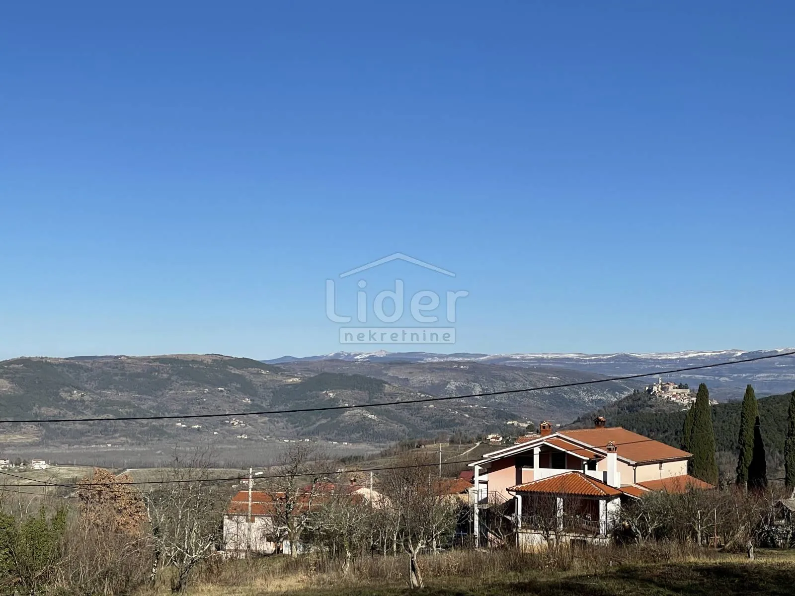 građevinsko zemljište s pogledom na motovun - slika 3