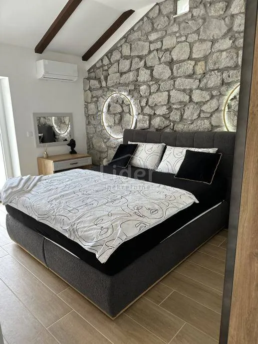 kuća s bazenom, poljane - slika 12
