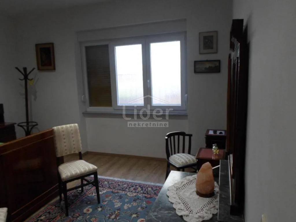 opatija, stan od 96m2 sa vrtom pretvoren u 2 manja stana... - slika 14