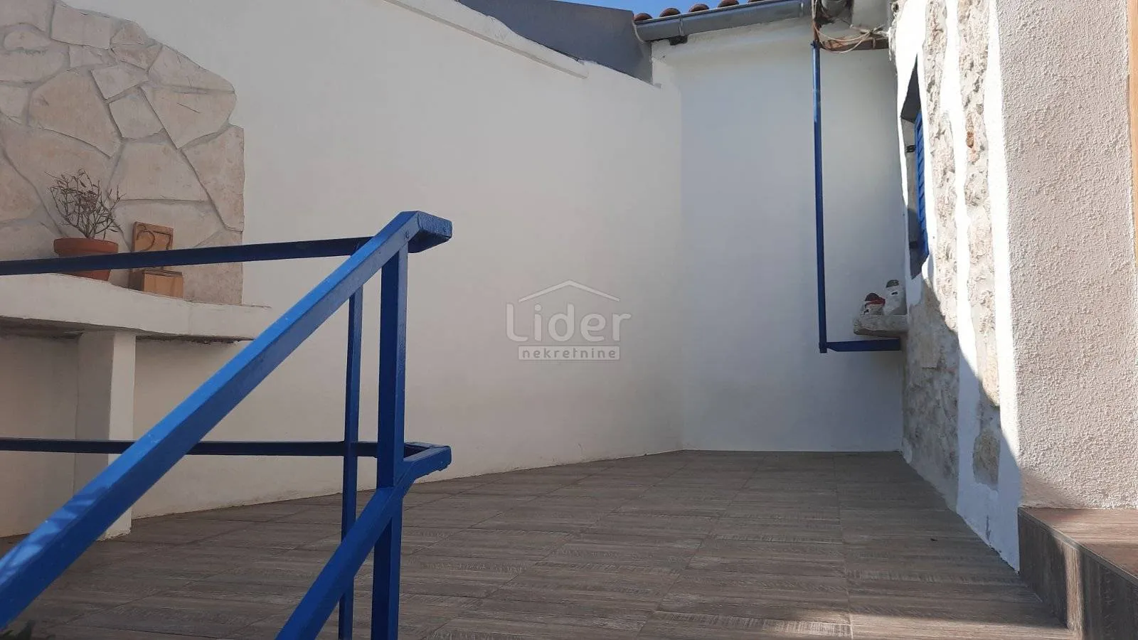 bribir, apartman od 60m2 sa terasom - slika 6
