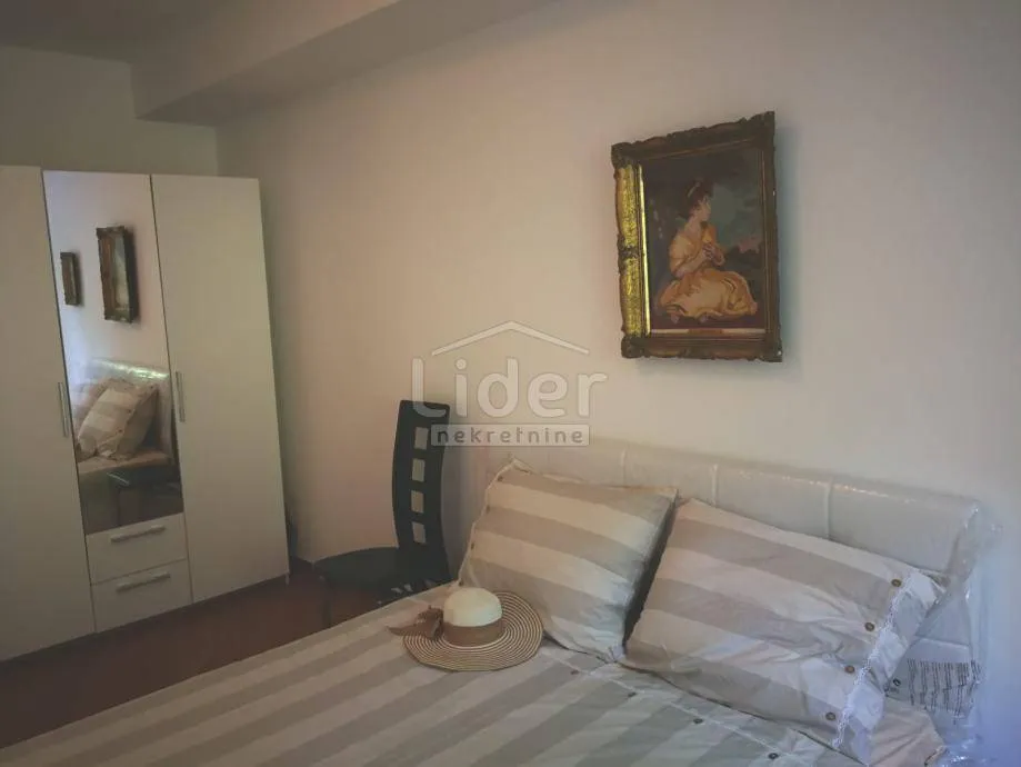 apartman njivice, 4s+db - slika 5