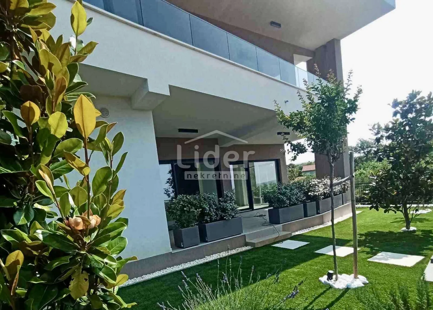 kornić (krk) nova vila s bazenom i pogledom na more - slika 1