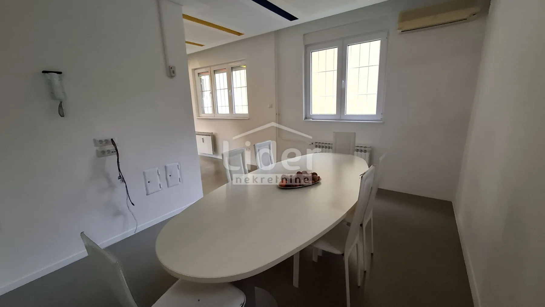 centar - poslovni prostor 180 m2 - slika 15