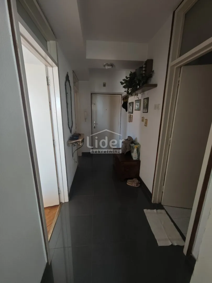 belveder stan u blizini centra s pogledom na more - slika 10