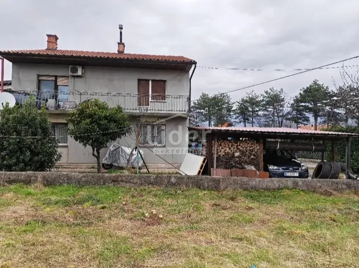 DRAŽICE - samostojeća kuća 3 stana - Dražice, Jelenje