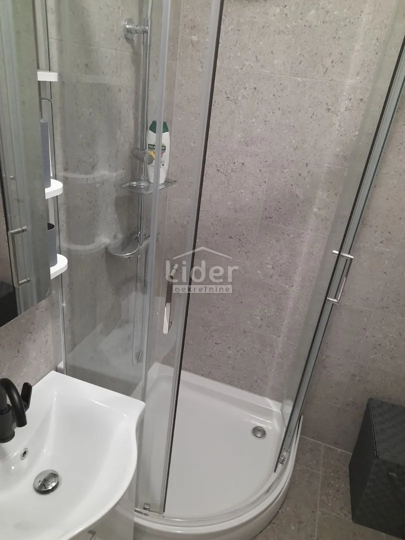 kastav - dva apartmana - slika 6