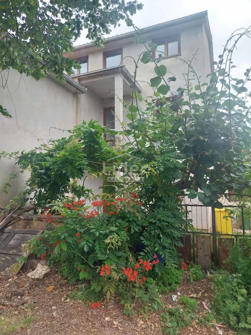 pomer, medulin, novija kuća 250m2 na samo 150m od mora - slika 18