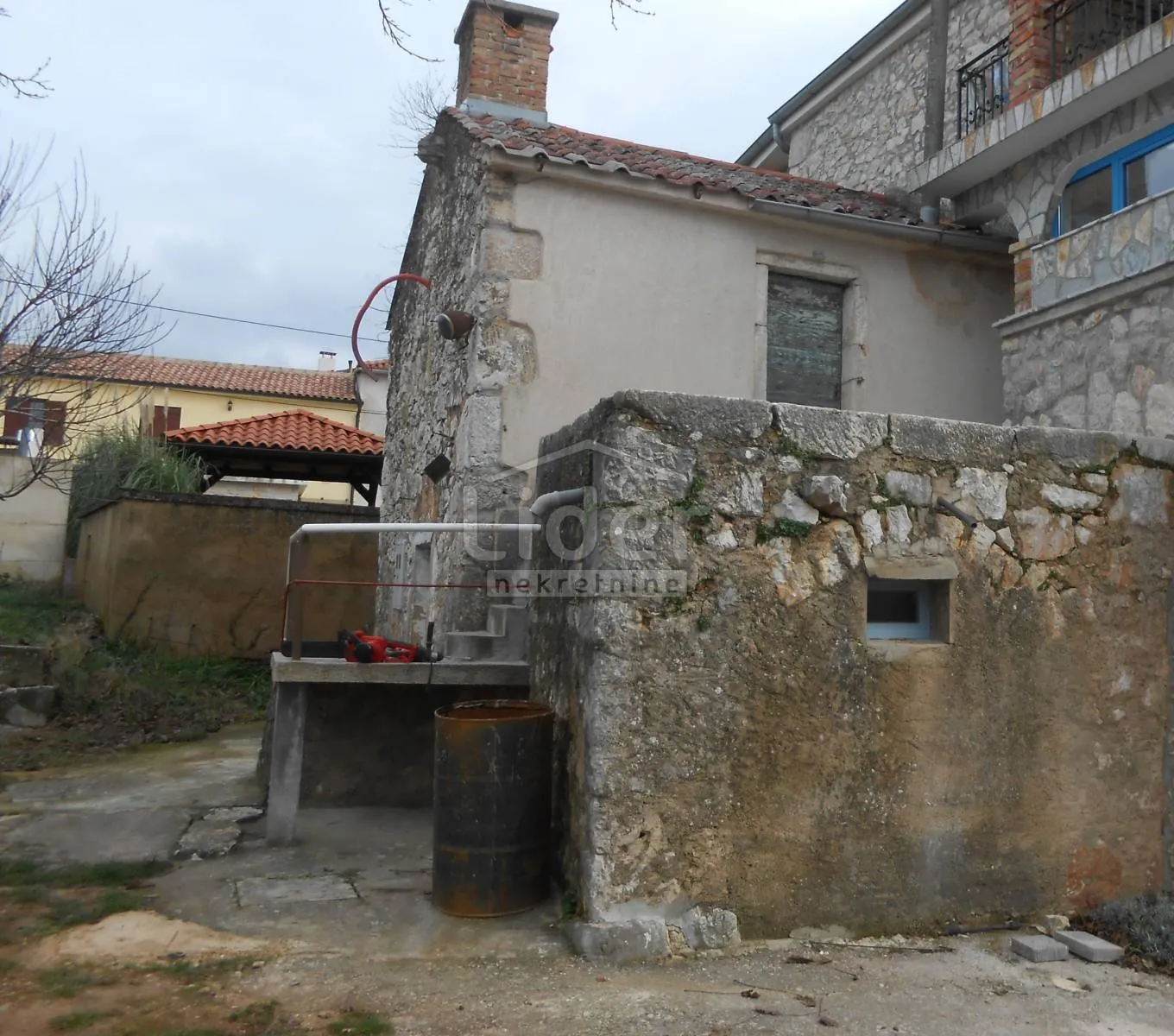 sužan (krk) kamena starina za adaptaciju - slika 6