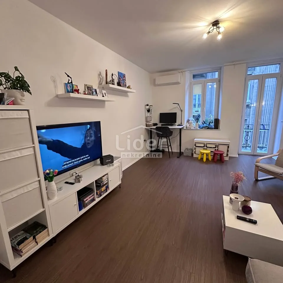 centar, prekrasan stan od 65m2, 2-balkona, 2.kat - slika 7