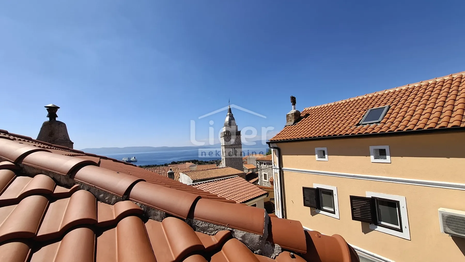 omišalj-stan 100 m² u renoviranoj kamenoj kući - slika 10