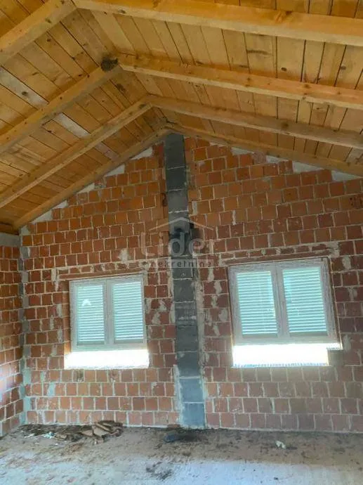 kuća sa dva stana brseč-zagore - slika 3