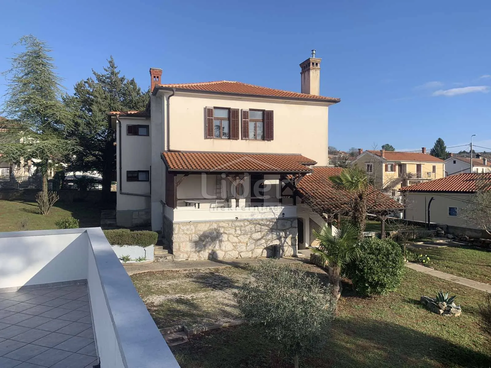 sv. vid, samostojeće dvije kuće na okućnici od 1983m2 - slika 28