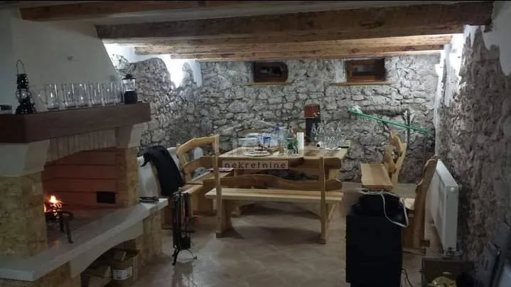 mrkopalj, samostojeća kuća s okućnicom - slika 4