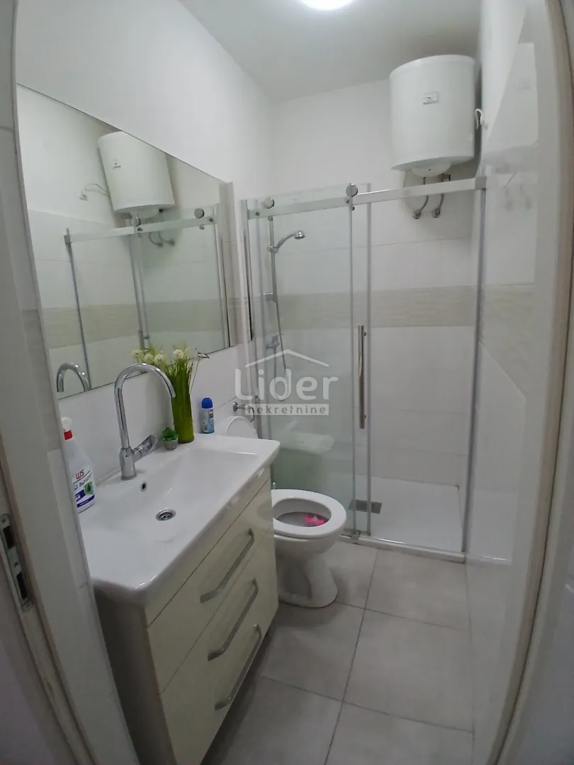 pehlin, 30m2, 1s + db stan za najam - slika 13