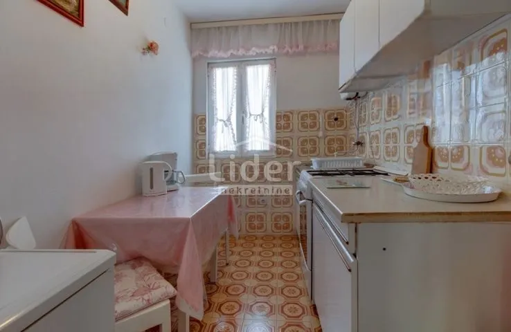 mali lošinj-kuća s pogledom na more i grad - slika 14