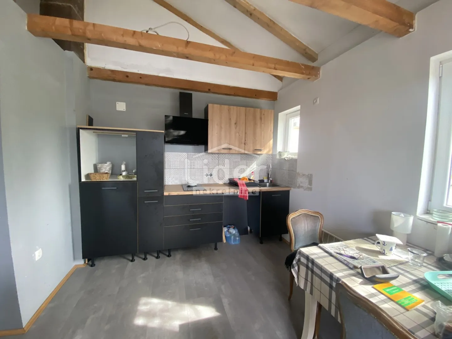 hreljin-kuća 100m2,okućnica - slika 8