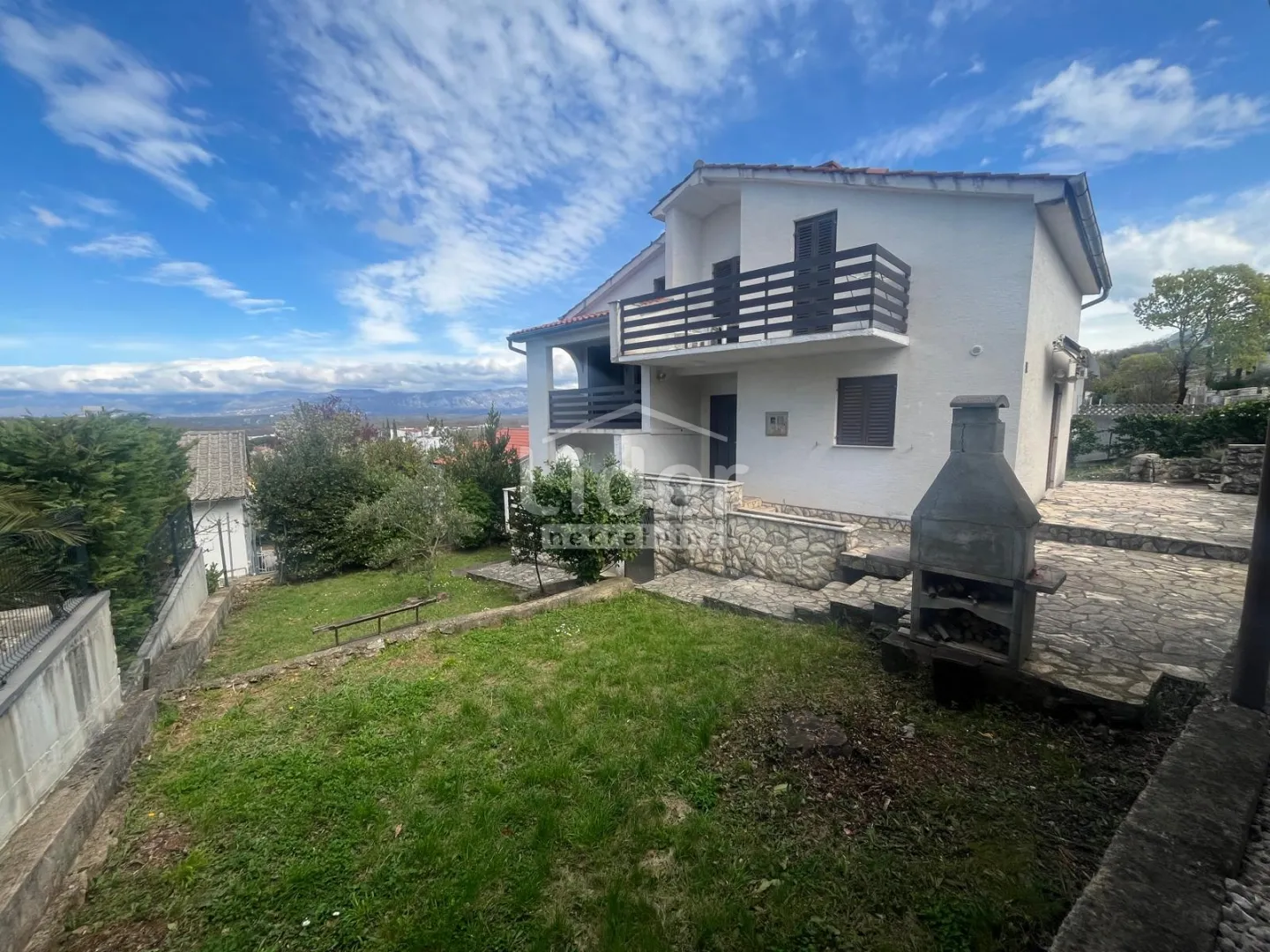 otok krk,njivice-samostojeća kuća 450m od mora - slika 3