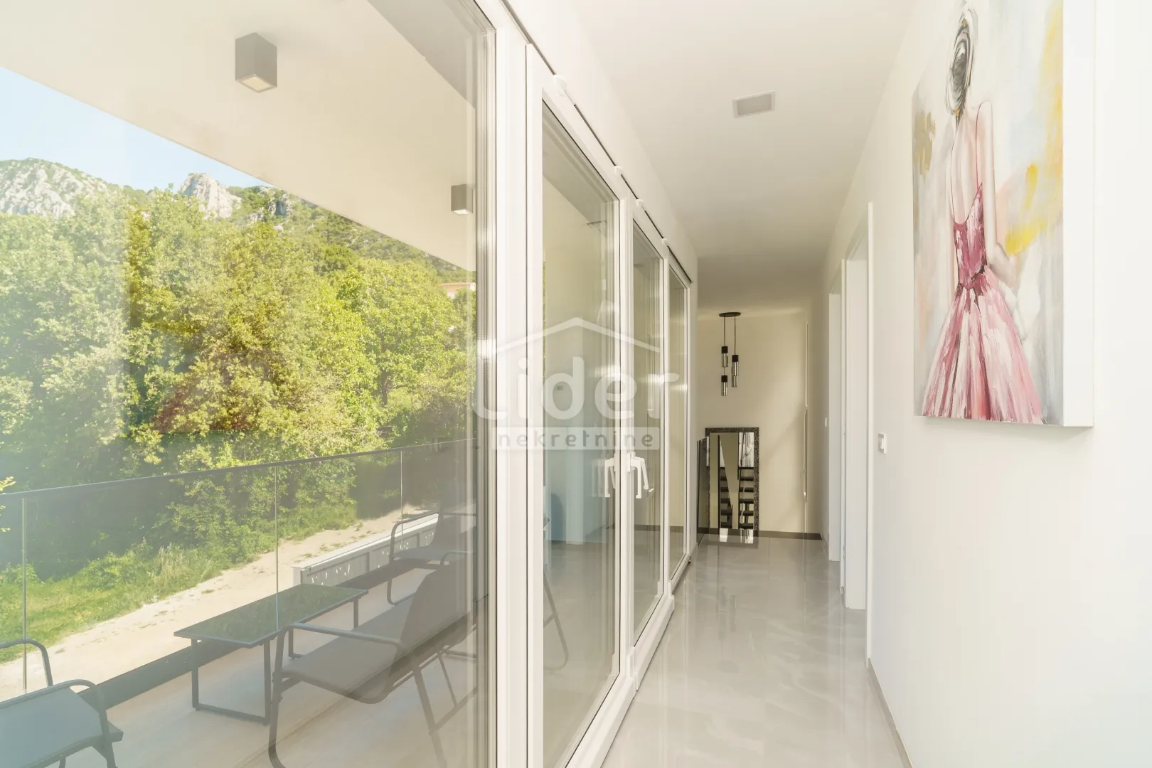 bribir vila s bazenom, novogradnja - slika 8