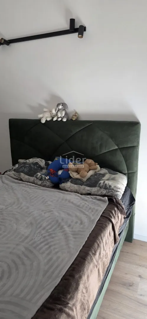 zamet , trosobni stan s okućnicom - slika 17