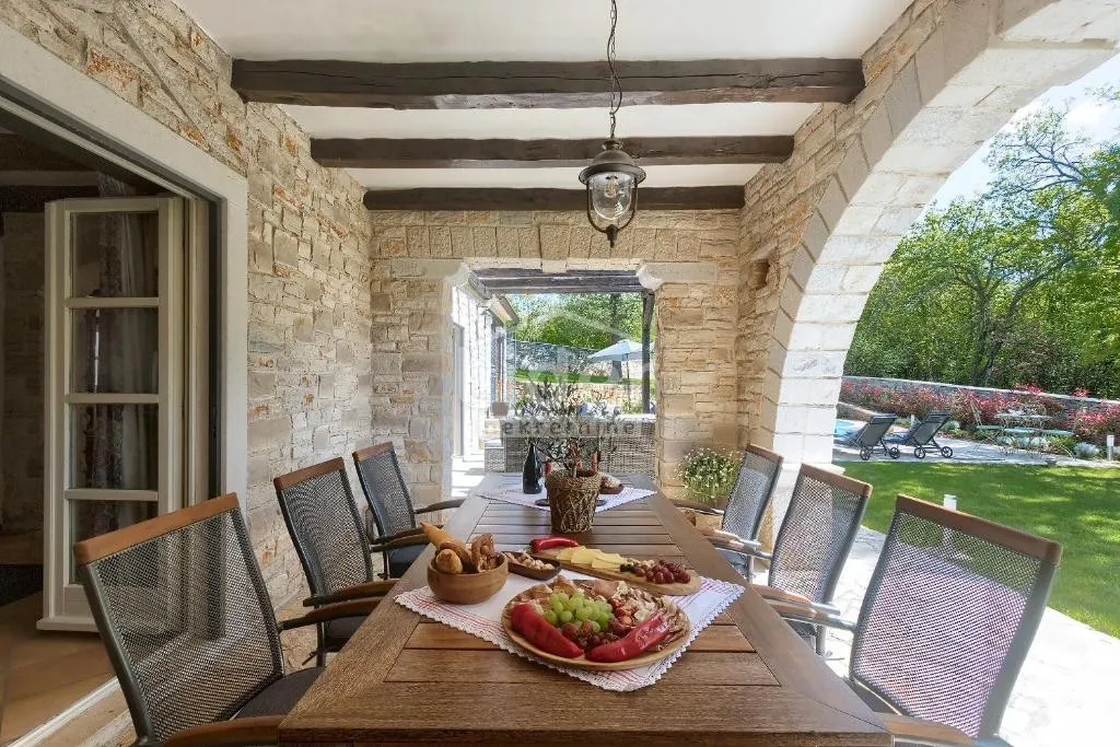 istra, čarobna villa, bazen, - slika 19
