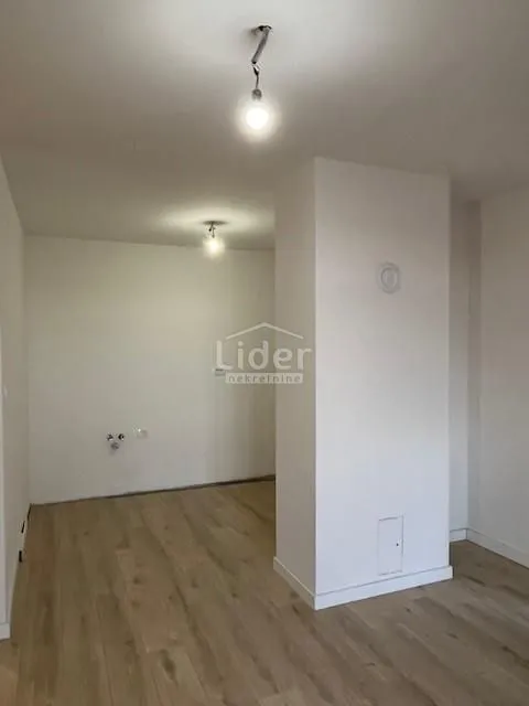 novigrad stan 500 m od mora - slika 5