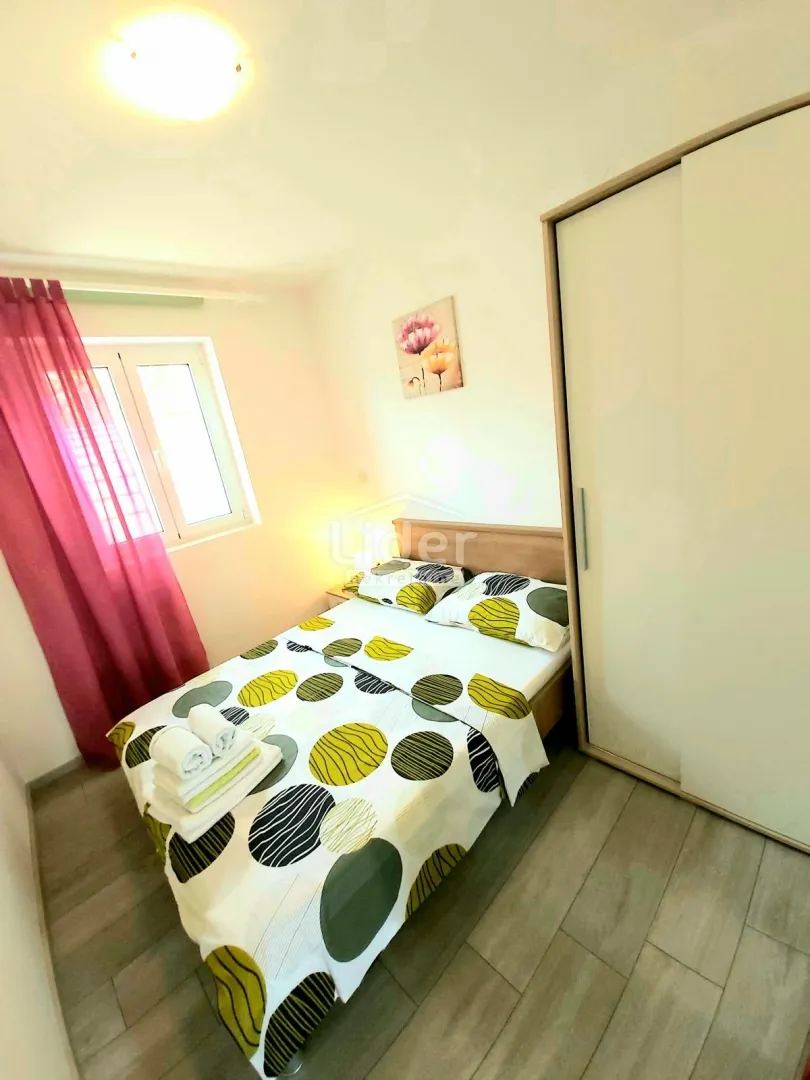 mali lošinj-samostojeća kuća s 4 apartmana - slika 7