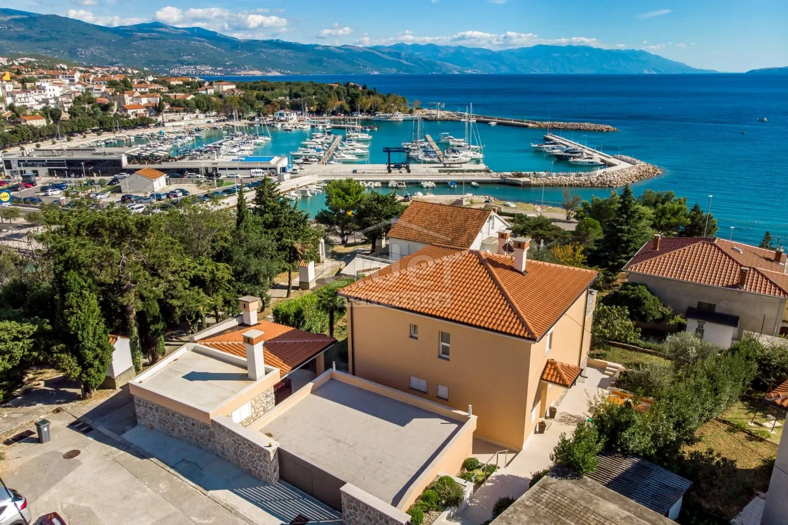 novi vinodolski odlična kuća blizu mora - slika 8