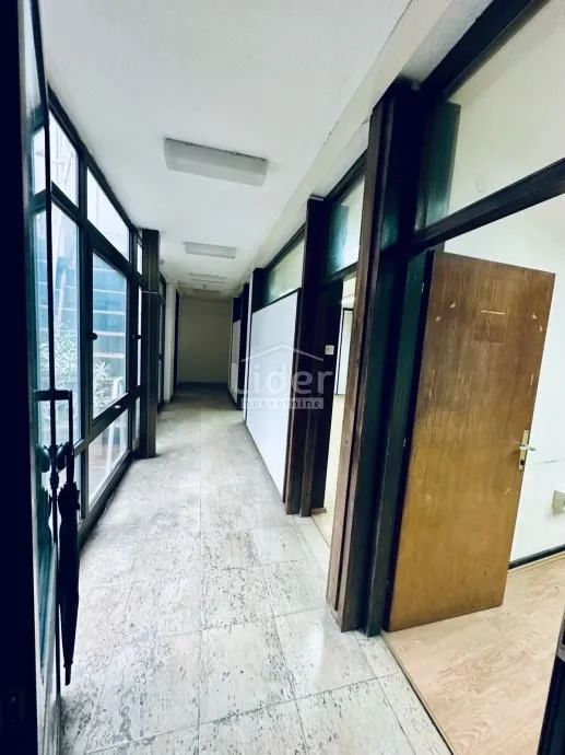 poslovni prostor centar, 3 kancelarije - slika 4