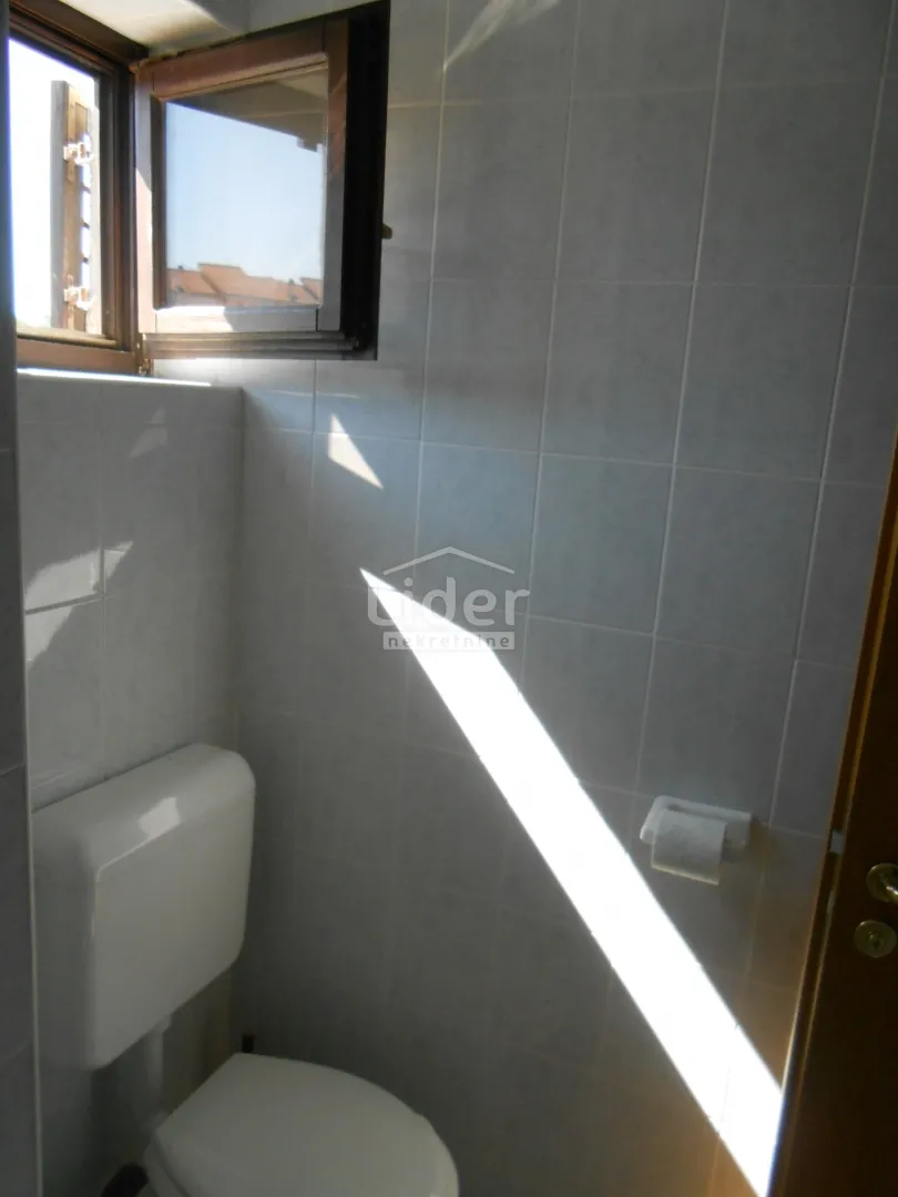 malinska apartman od 58 m2 s lođom - slika 12