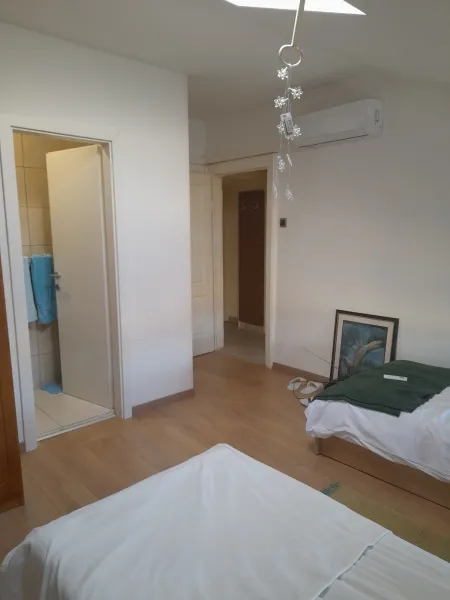stan u najam za 6 osoba - slika 9