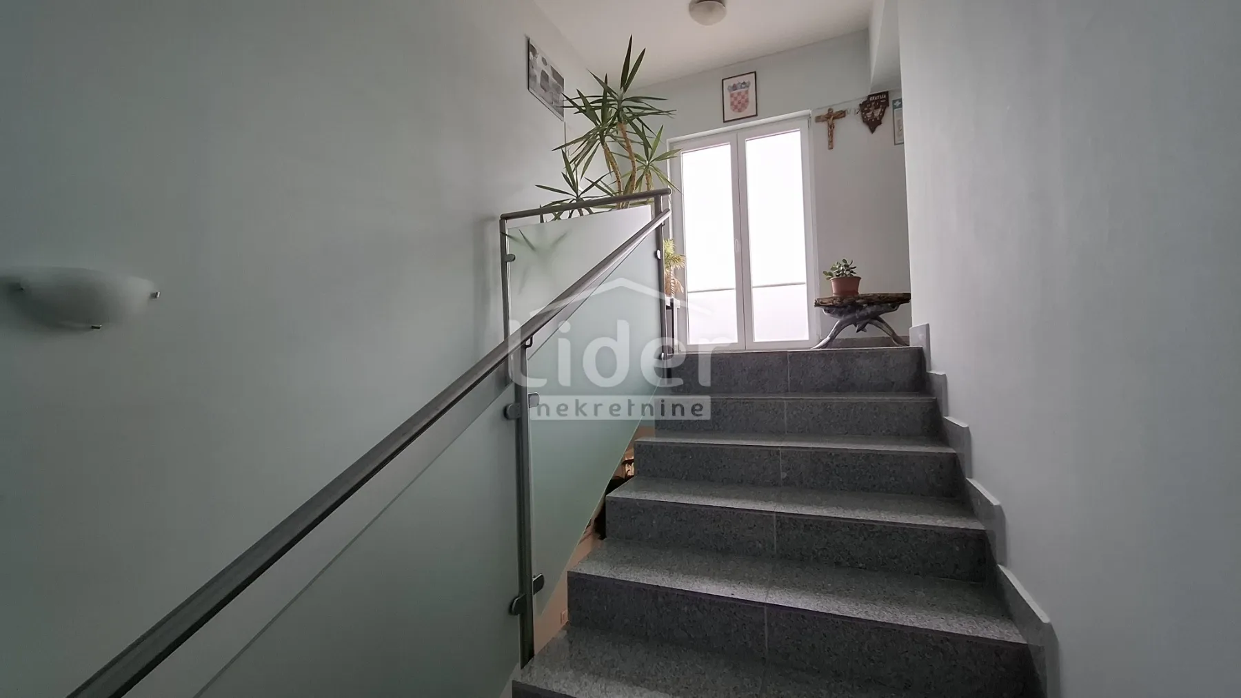 permani- 430m2 poslovnog prostora - slika 7